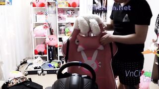 Quên tắt video, nữ streamer Addie Lyn xinh đẹp bất ngờ lộ phân cảnh nóng