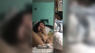 Em học sinh mới lớn nứng lồn muốn được địt