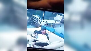 Cặp Đôi Làm Chuyện Ấy Trong Quán Trà Sữa
