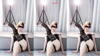 Chị xinh đẹp mẽ hợn mình