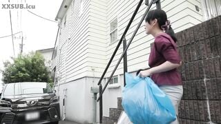 Vì chơi vợ chán quá nên thằng con quay ra địt luôn mẹ của mình công nhận mẹ ngon thật
