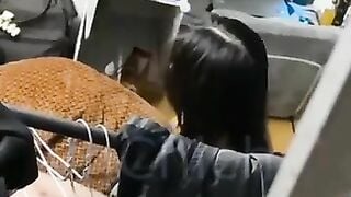 8,23Quay lén cặp sinh viên mới lớn phòng bên siêu rõ nét em gái xinh xắn mặt lúc địt