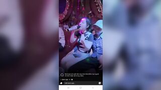 Clip sex Chu Thanh Huyền khi còn là nhân viên quán hát