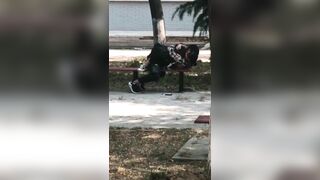 Public: Học sinh thời này bạo thật!!