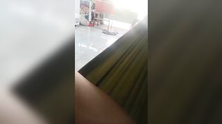 Con  chị họ nứng lồn trông quán thủ dâm puplic