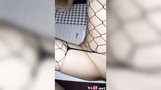 Em sinh viên loli cùng bộ đồ lưới quá kích thích