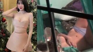 Gái Xinh Thuý Quỳnh Bị Hàng Xóm Quay Lén Thủ Dâm