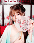 Chu Hồng Liên 1999