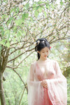 chị hằng này to tròn quá