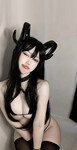 Em Coser Evawxsh dâm đãng